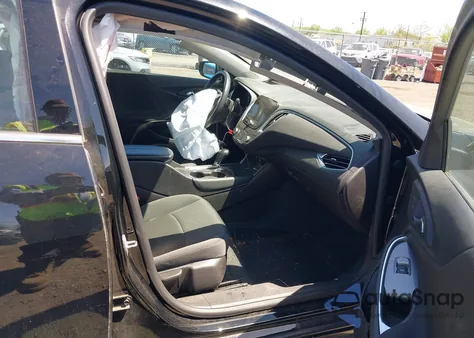 2017 Chevrolet Malibu 1Lt z USA, uszkodzony, nr VIN 1G1ZE5ST3HF109728